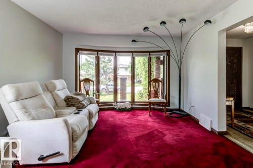 6819 10 Av, Edmonton, AB 