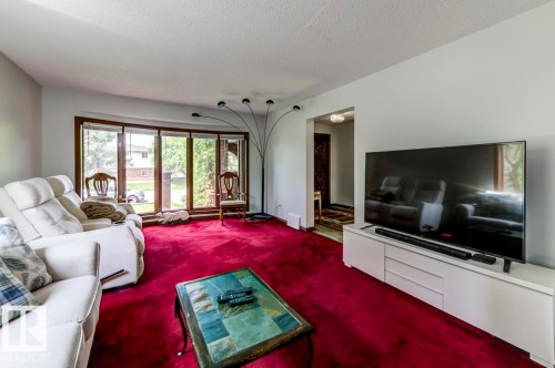 6819 10 Av, Edmonton, AB 