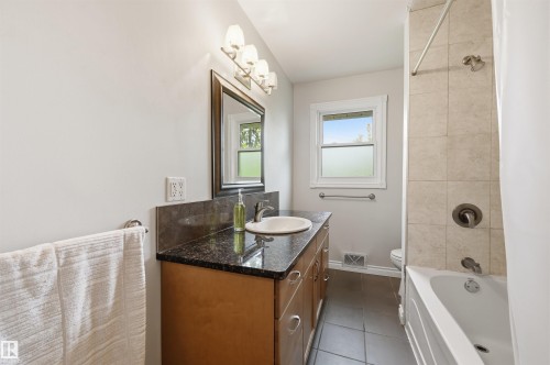 9616 146 Street, Edmonton, AB 