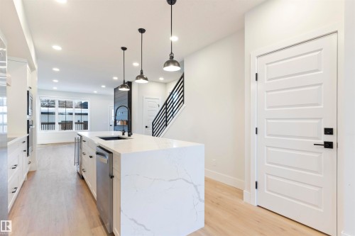 10419 136 Street, Edmonton, AB 