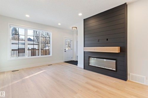 10419 136 Street, Edmonton, AB 