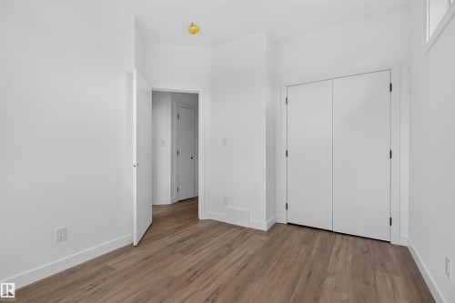 14930 94 Avenue Nw, Edmonton, AB - Indoor Photo Showing Other Room