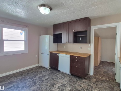 5510 48 Avenue, Wetaskiwin, AB 