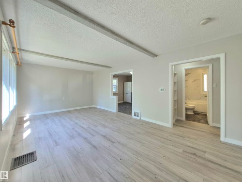 5510 48 Avenue, Wetaskiwin, AB 