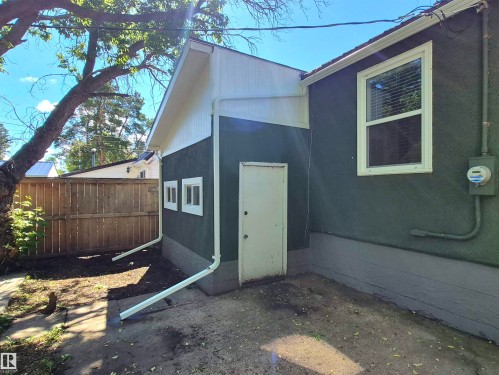5510 48 Avenue, Wetaskiwin, AB 