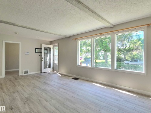 5510 48 Avenue, Wetaskiwin, AB 