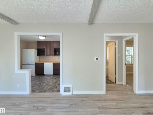 5510 48 Avenue, Wetaskiwin, AB 