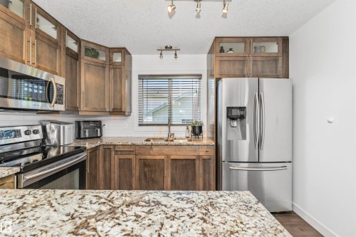 6904 Cardinal Wynd, Edmonton, AB 
