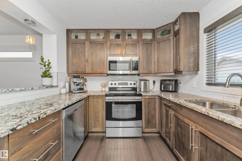 6904 Cardinal Wynd, Edmonton, AB 