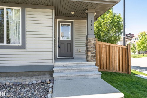 6904 Cardinal Wynd, Edmonton, AB 