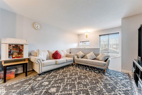 30 3305 Orchards Link, Edmonton, AB 