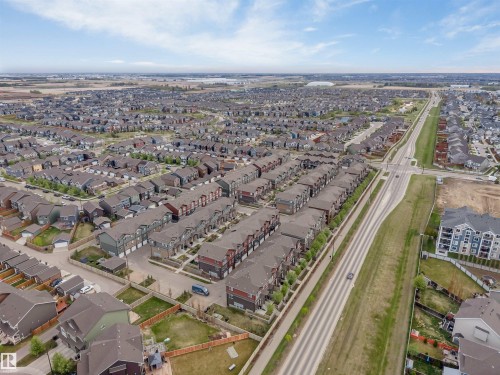30 3305 Orchards Link, Edmonton, AB 