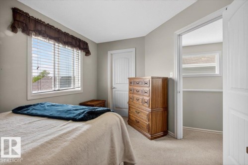 1107 35 Avenue, Edmonton, AB - Indoor Photo Showing Bedroom