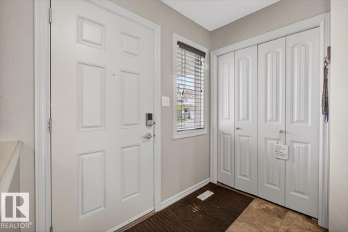 1107 35 Avenue, Edmonton, AB - Indoor Photo Showing Other Room