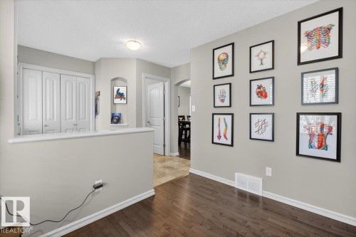 1107 35 Avenue, Edmonton, AB - Indoor Photo Showing Other Room