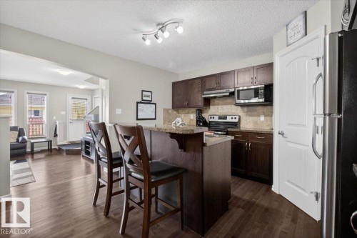 1107 35 Avenue, Edmonton, AB - Indoor Photo Showing Kitchen