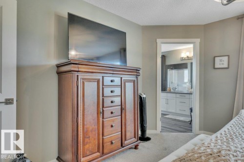 477 Roberts Crescent, Leduc, AB 