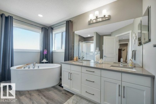 477 Roberts Crescent, Leduc, AB 