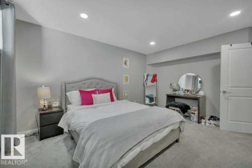 477 Roberts Crescent, Leduc, AB 