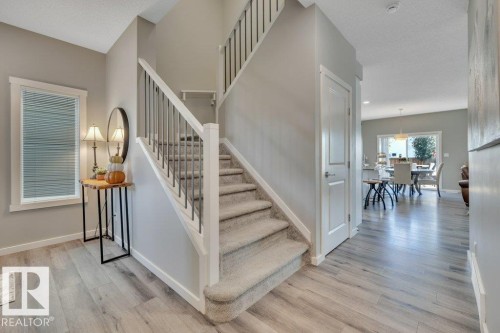 477 Roberts Crescent, Leduc, AB 