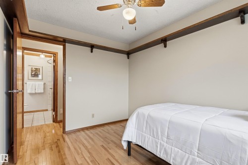 11014 163A Avenue, Edmonton, AB 