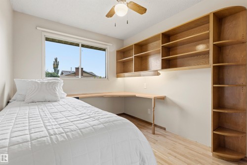 11014 163A Avenue, Edmonton, AB 