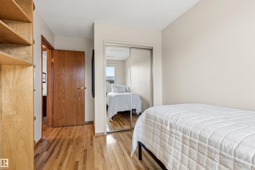 11014 163A Avenue, Edmonton, AB 