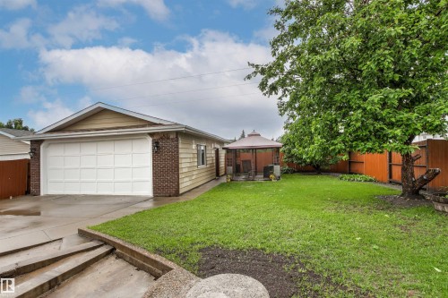 11014 163A Avenue, Edmonton, AB 