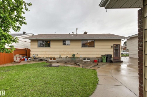 11014 163A Avenue, Edmonton, AB 