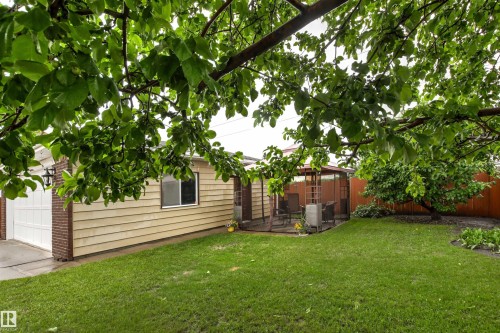 11014 163A Avenue, Edmonton, AB 