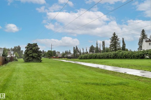 11014 163A Avenue, Edmonton, AB 