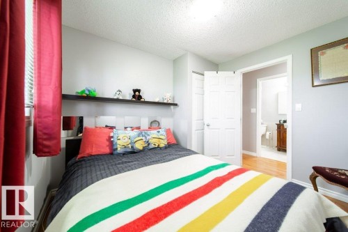 4823 10 Avenue, Edmonton, AB 