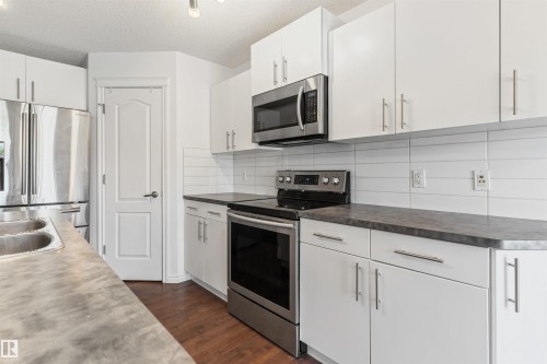 17130 7A Avenue, Edmonton, AB 
