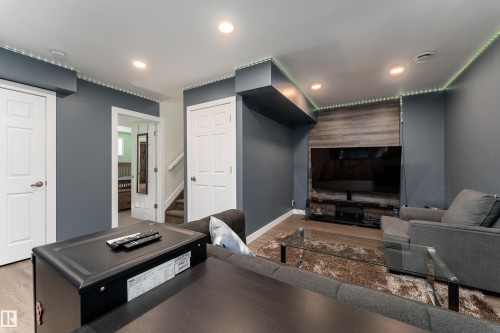 1019 177 Street, Edmonton, AB - Indoor