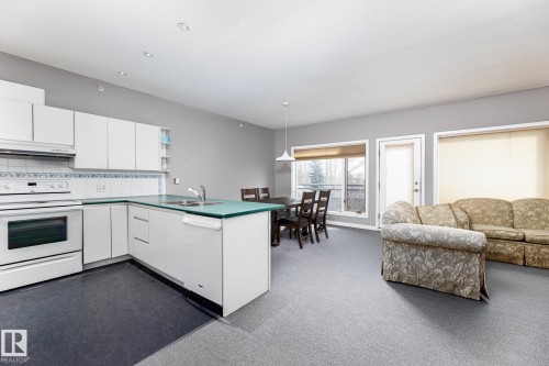 403 11415 100 Avenue, Edmonton, AB 