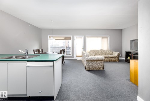 403 11415 100 Avenue, Edmonton, AB 