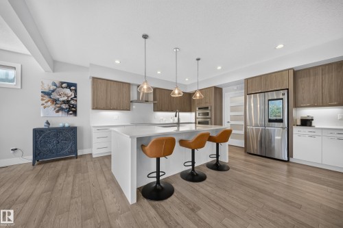 4407 Westcliff Close, Edmonton, AB 