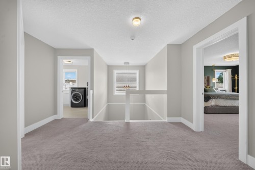 4407 Westcliff Close, Edmonton, AB 