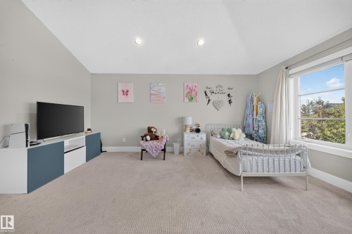 4407 Westcliff Close, Edmonton, AB 