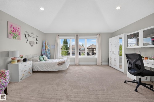 4407 Westcliff Close, Edmonton, AB 