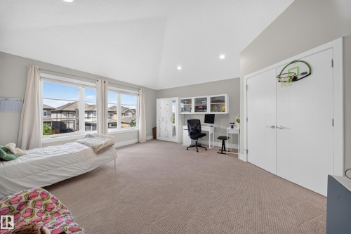 4407 Westcliff Close, Edmonton, AB 