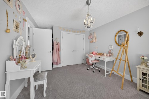 4407 Westcliff Close, Edmonton, AB 