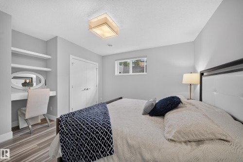 4407 Westcliff Close, Edmonton, AB 