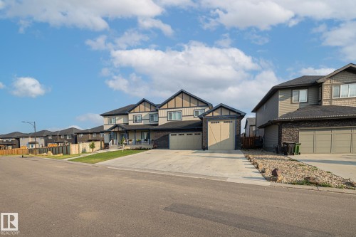 568 Merlin Landing Landing, Edmonton, AB 