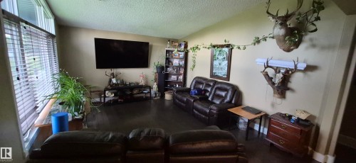Living room - 10523 105 Street, Westlock, AB 
