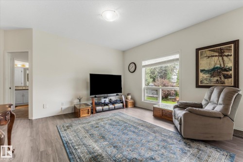 18 Hillcrest Court, Spruce Grove, AB 