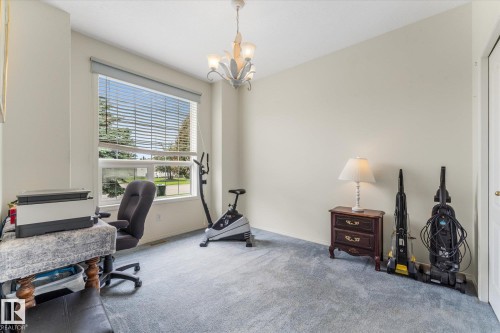 18 Hillcrest Court, Spruce Grove, AB 