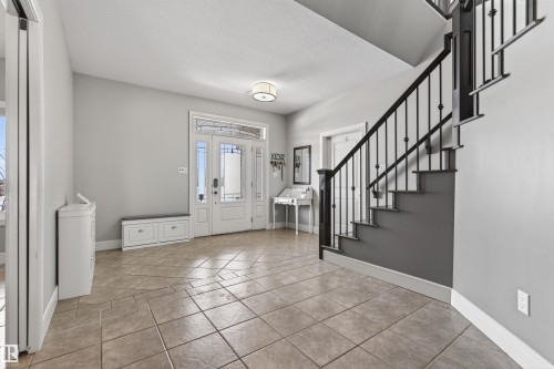 1609 Horseshoe Bay, Cold Lake, AB - Indoor Photo Showing Other Room