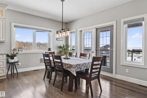 1609 Horseshoe Bay, Cold Lake, AB - Indoor Photo Showing Dining Room