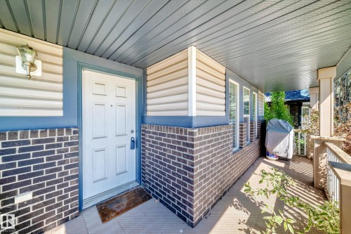 9204 Scott Lane, Edmonton, AB 